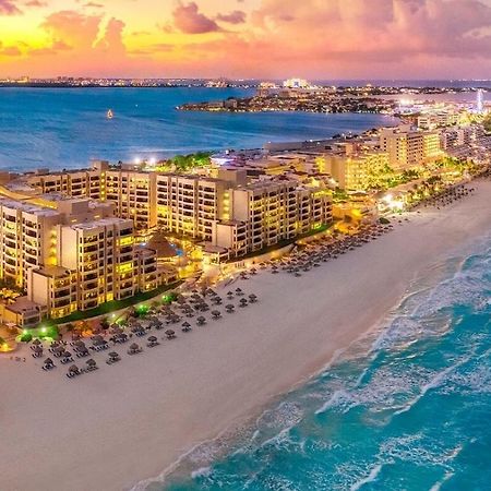 Oceanfront Condo Bm By Andiani Cancún Exteriér fotografie