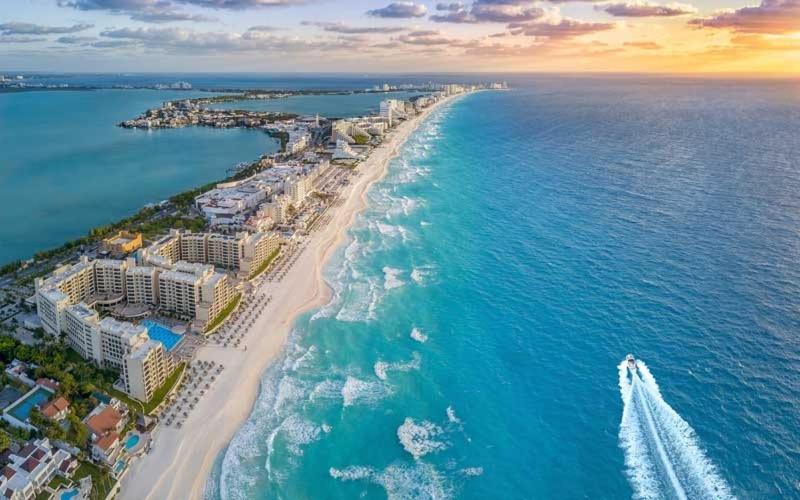 Oceanfront Condo Bm By Andiani Cancún Exteriér fotografie